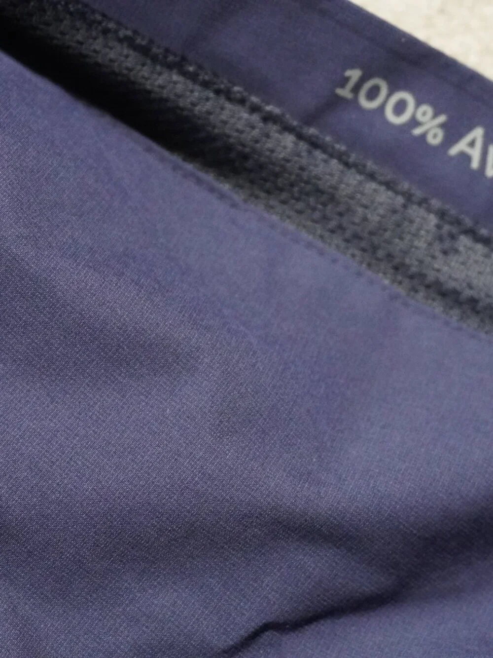 Figs Navy Sydney Scrub Jacket in Small - Picture 5 of 16